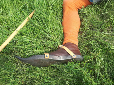 Daniel Burger 378807152_1808474482884306_4060837236555494188_n.jpg (515.33 KiB) 39671 mal betrachtet Untergeschnallte Eisensohle